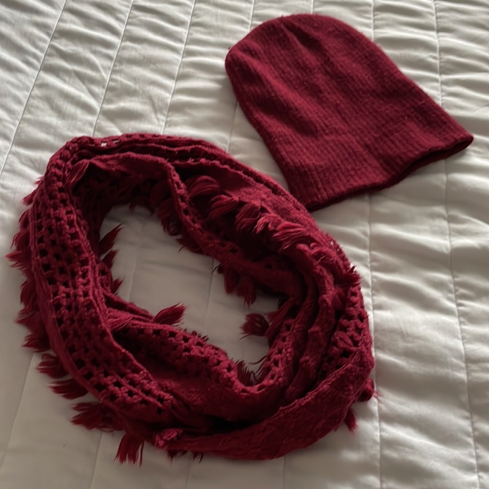NWOT hat & scarf